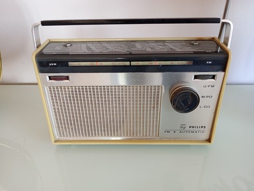 Radio transistor philips fm - philips,