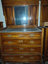 Cassettiere e comodini per camera da letto di inizio '900