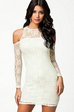 Abito a cono ricamato nudo