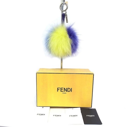 Fendi pelliccia charm - pelliccia, pom