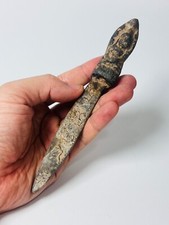 Antico amuleto pugnale in lega