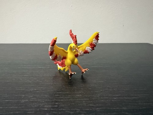 Moltres alternative pose - ,