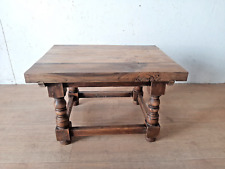 Tavolino italiano "stile rocchetto" del 1900, rovere naturale lucido