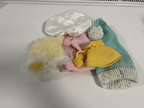 Collezione cappelli vestiti