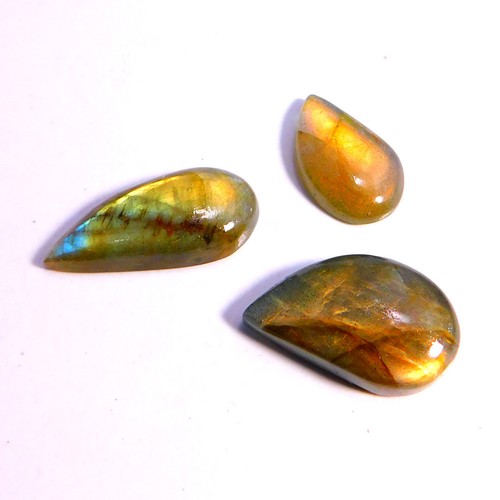 Pietra preziosa - 66,40, ct.