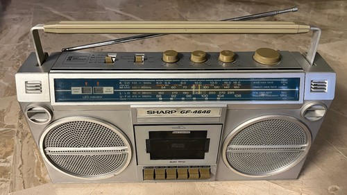 Vintage sharp 4646e radio - gf-4646e,