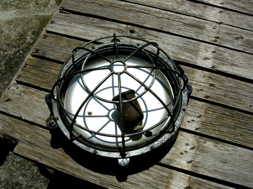 Lampada ghisa con - con, griglia