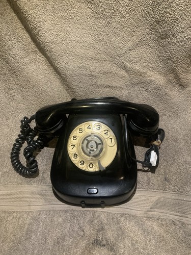 Vintage retro telephone black - retro,