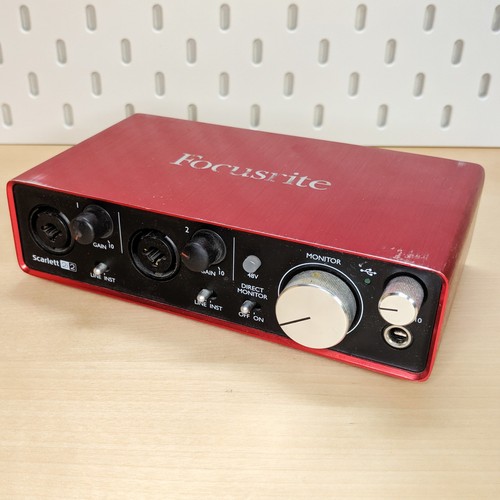 Focusrite scarlett 2i2 - focusrite,