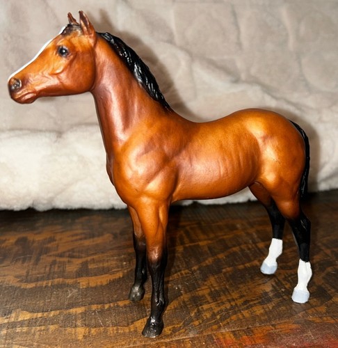 Molto bello breyer - breyer, bay