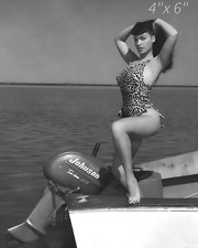 BETTIE PAGE 1950s Pin Up