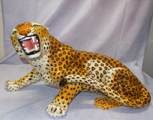 Statuina leopardo porcellana