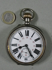BELLE et GRANDE MONTRE