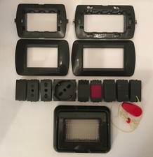 BTICINO USATO PERFETTO LIVING LIGHT INTERNATIONAL color acciaio scuro plastica