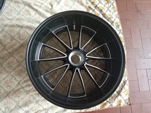 Coppia cerchi ducati - ducati, diavel