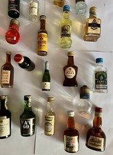 MIGNONETTE MINI BOTTIGLIE VINTAGE CHAMPAGNE GRAPPA COGNAC ELIXIR BAROLO SCOTCH