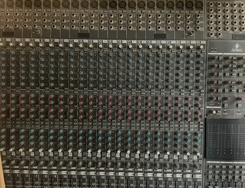 Behringer eurodesk 24 - behringer,