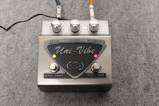 Dunlop Uni-Vibe Stereo Chorus & Vibrato Effects Pedale Univibe con adattatore