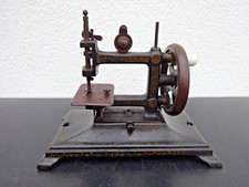 Vecchia macchina da cucire per