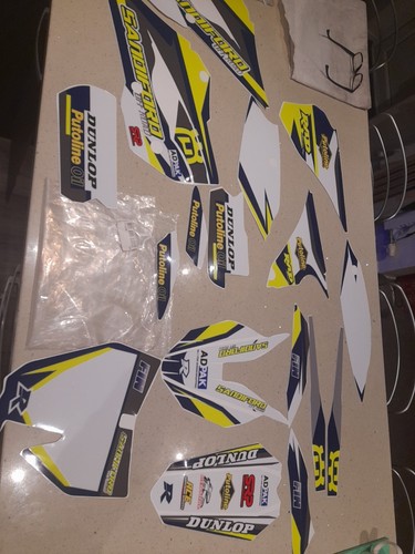 Kit adesivi decalcomania