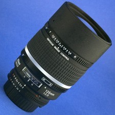Nikon AF DC-Nikkor 135 mm