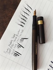 Rara penna stilografica Mabie Todd gomma dura oro 14 CT FLEX F pennino