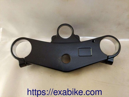 Fourche superieur pour - de,