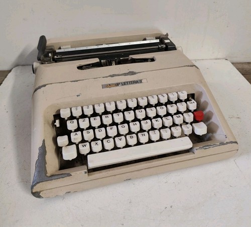 Macchina scrivere vintage - da,