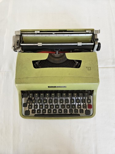 Macchina scrivere vintage - da,