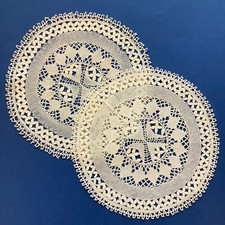 2 centrini vintage in merletto maltese a fuselli 20 cm bianchi