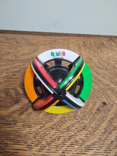 Rubik puzzle orbit - puzzle,