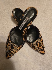 Manolo Blahnik 36. Pelle di