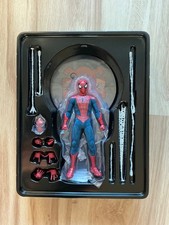Mezco one:12 Spider-Man