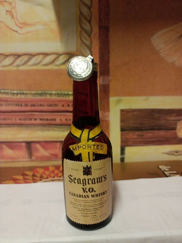 Mignon whisky seagram - mignon, seagram's