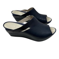 Tsubo Ovid Navy Blue Wedge