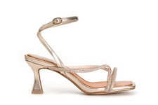 SANDALO INCROCIO CON LACCIO