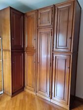Armadio in Noce  con cabina angolare  e 4 ante con  sopralzo