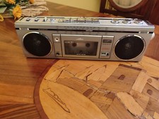 SANYO m7700lg  MINI GETTO BLASTER  BOOMBOX VINTAGE RADIO FUNZIONANTE CASSETTE NO