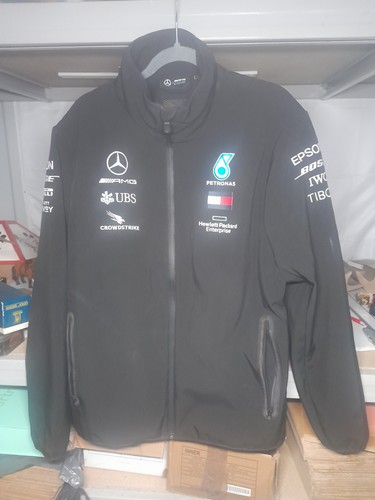 Giacca nera softshell