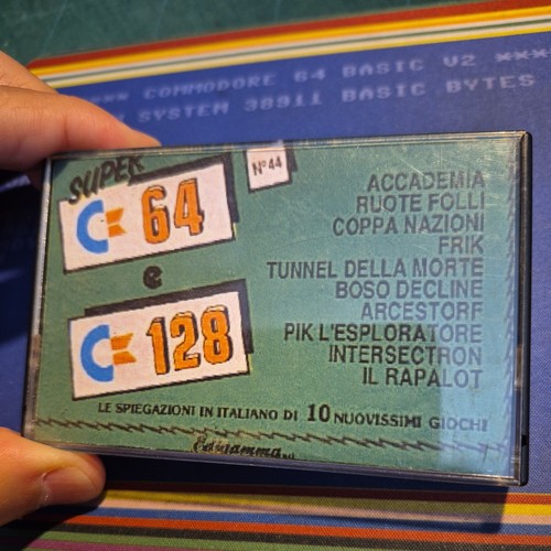 Super c64 c128 44 - c64,