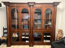 VENDESI MAGNIFICA LIBRERIA IN