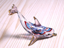 statuina delfino blu marrone