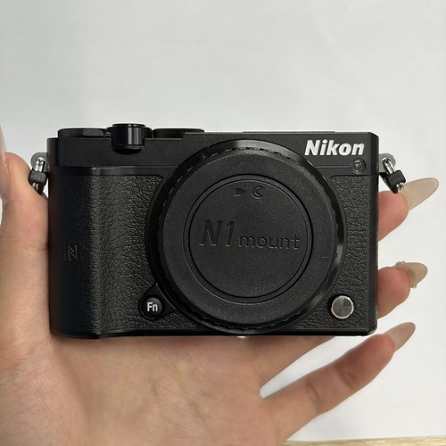 Nikon 2 megapixel - j5,