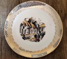 VECCHIO PIATTO IN PORCELLANA