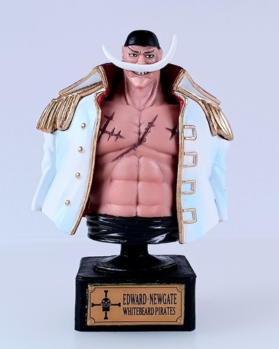 Statua barba bianca one piece - barba,