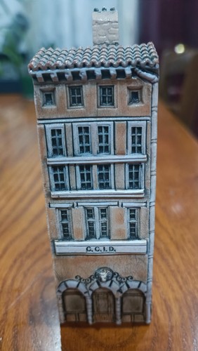Maison miniature gault paris - maison,