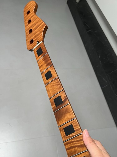 Bass style 21fret - p, manico
