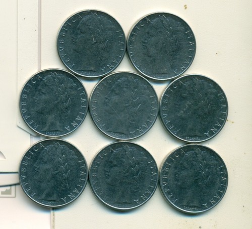 Different 100 lire coin from - 8,