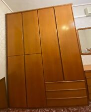 Armadio in legno masiccio. Condizioni ottime. Vendo causa tralsoco