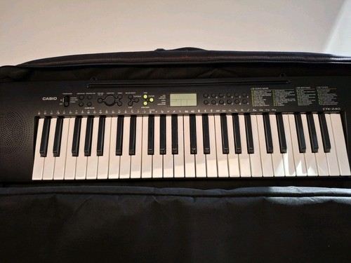 Pianola casio 240 - pianola,